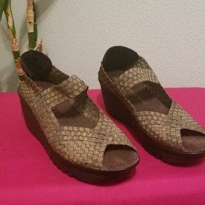 Bernie Mev Mary Wedges